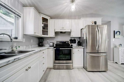 3016 33A South, Lethbridge, AB 