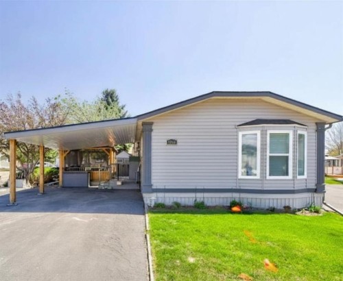 3016 33A South, Lethbridge, AB 