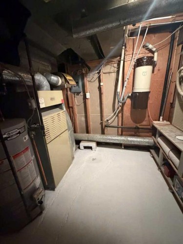 520 20 Street South, Lethbridge, AB - Indoor Photo Showing Basement