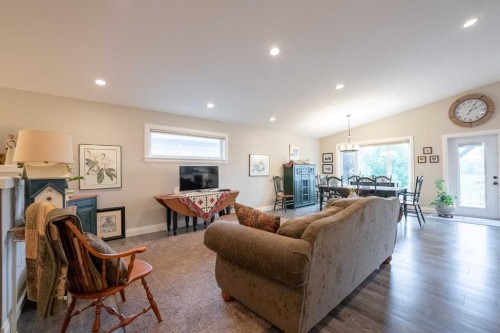 291 Tartan Circle West, Lethbridge, AB - Indoor Photo Showing Living Room With Fireplace