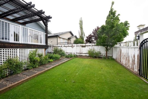291 Tartan Circle West, Lethbridge, AB - Outdoor With Deck Patio Veranda