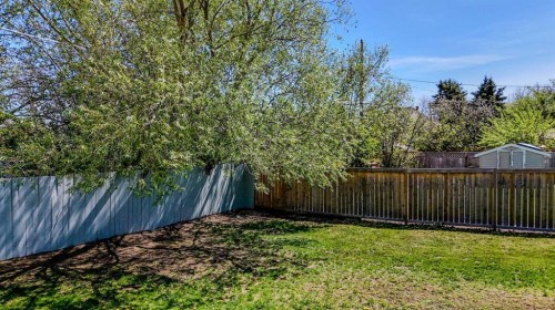 135 N 250 W, Raymond, AB - Outdoor