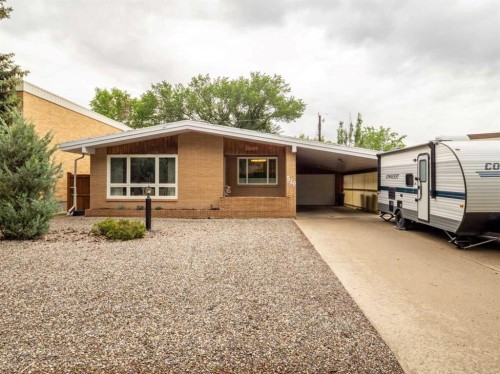 519 28 Street SOUTH Lethbridge, AB T1J 3T1