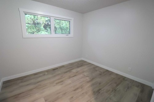 1816 11 St, Coaldale, AB - Indoor Photo Showing Other Room