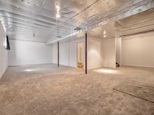6005 46A Street, Taber, AB - Indoor Photo Showing Basement