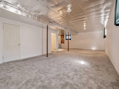 6005 46A Street, Taber, AB - Indoor Photo Showing Other Room