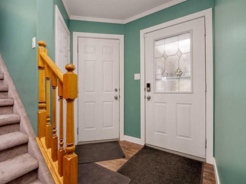 6005 46A Street, Taber, AB - Indoor Photo Showing Other Room
