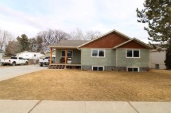 5715 56 st Taber, AB T1G 1L1