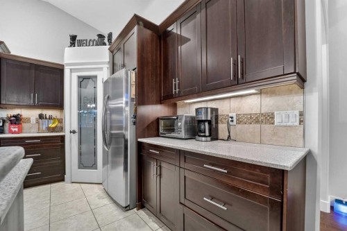 232 Sixmile Common South, Lethbridge, AB 