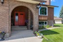 94 Elm Crescent South, Lethbridge, AB 