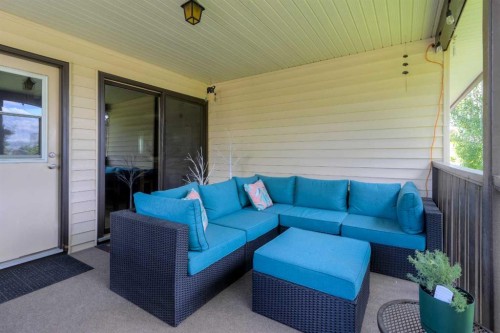 94 Elm Crescent South, Lethbridge, AB 