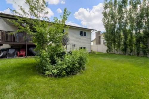 94 Elm Crescent South, Lethbridge, AB 