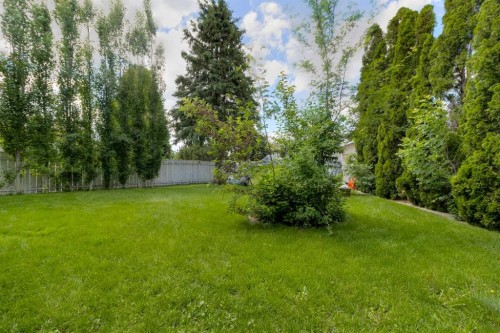 94 Elm Crescent South, Lethbridge, AB 