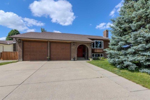 94 Elm Crescent South, Lethbridge, AB 