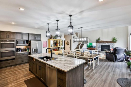 865 Atlantic Cove West, Lethbridge, AB - Indoor Photo Showing Kitchen With Double Sink With Upgraded Kitchen
