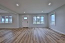 340 E 400 N, Raymond, AB  - Indoor Photo Showing Other Room 