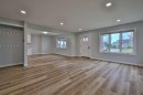 340 E 400 N, Raymond, AB  - Indoor Photo Showing Other Room 