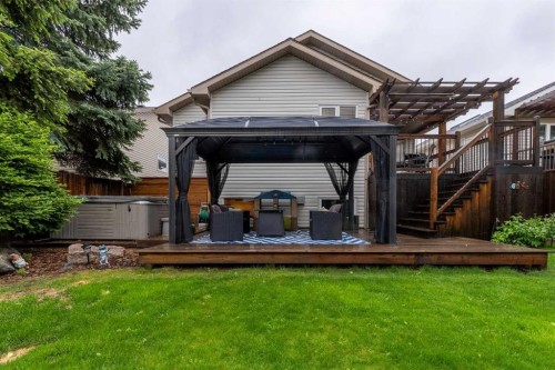 293 Heritage Boulevard West, Lethbridge, AB - Outdoor With Deck Patio Veranda