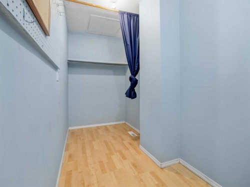 3-269 Laval Boulevard West, Lethbridge, AB - Indoor Photo Showing Other Room