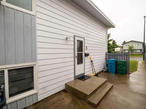 3-269 Laval Boulevard West, Lethbridge, AB - Outdoor With Exterior