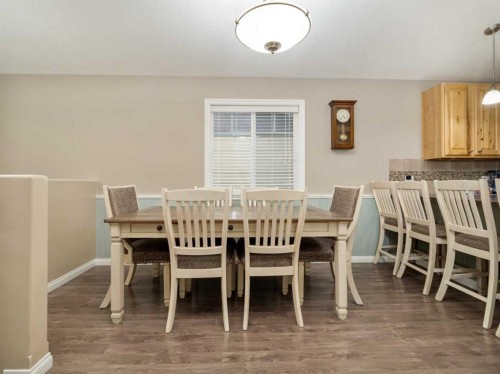 5207 58 Ave, Taber, AB - Indoor Photo Showing Dining Room