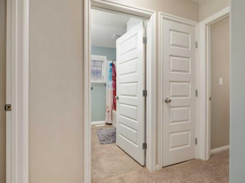 5207 58 Ave, Taber, AB - Indoor Photo Showing Other Room