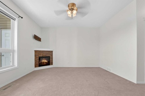 28-45 Keystone Terrace West, Lethbridge, AB - Indoor With Fireplace