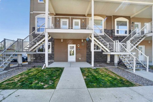 28-45 Keystone Terrace West, Lethbridge, AB - Outdoor With Facade