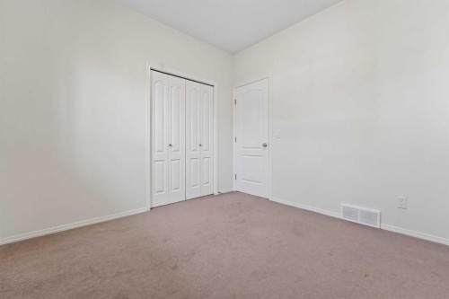 28-45 Keystone Terrace West, Lethbridge, AB - Indoor Photo Showing Other Room
