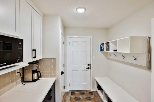 1109 Pacific Circle West, Lethbridge, AB - Indoor Photo Showing Other Room