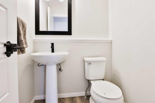 1109 Pacific Circle West, Lethbridge, AB - Indoor Photo Showing Bathroom