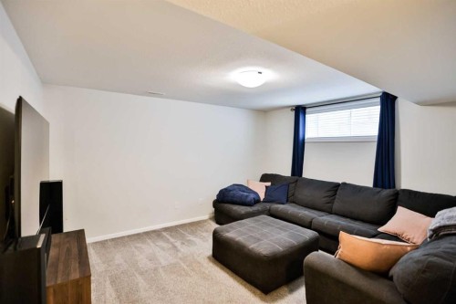 1109 Pacific Circle West, Lethbridge, AB - Indoor Photo Showing Other Room