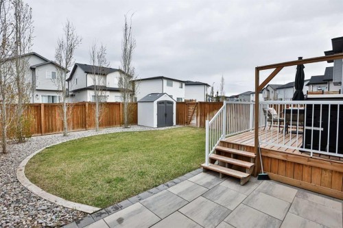 1109 Pacific Circle West, Lethbridge, AB - Outdoor
