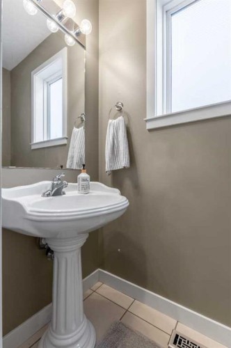 313 Sundance Drive, Coalhurst, AB 