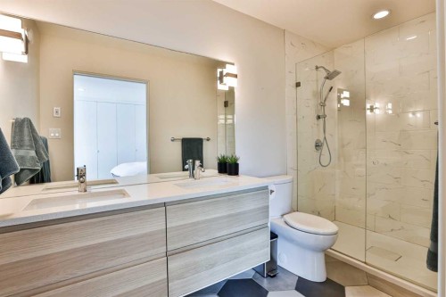22 Riverland Close West, Lethbridge, AB 