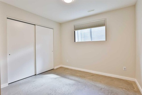 22 Riverland Close West, Lethbridge, AB 