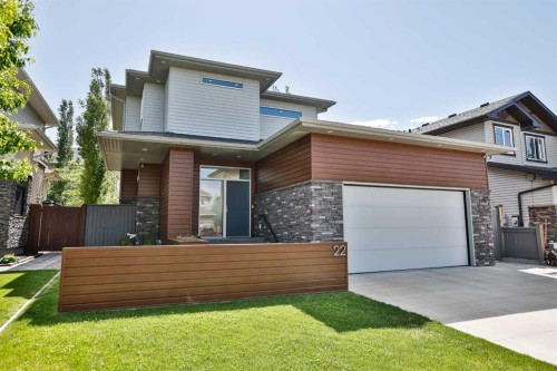 22 Riverland Close West, Lethbridge, AB 