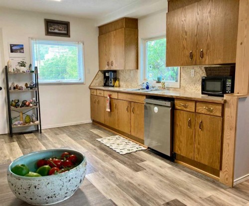 717 227 Street, Hillcrest, AB 