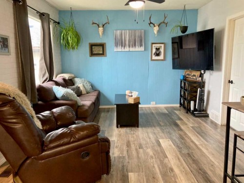 717 227 Street, Hillcrest, AB 