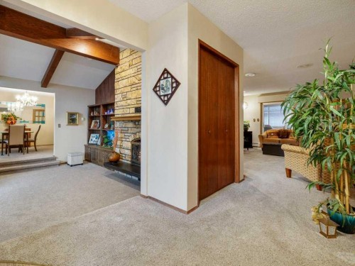 2201 21 Avenue, Coaldale, AB - Indoor