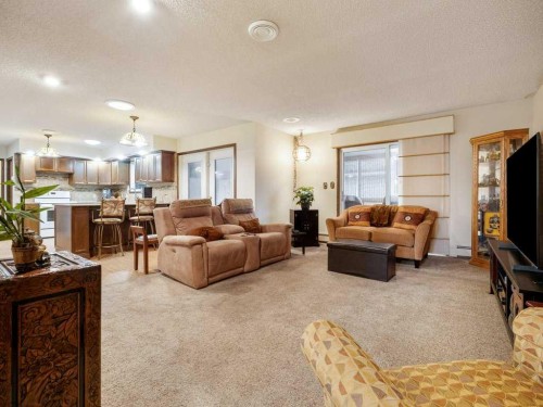 2201 21 Avenue, Coaldale, AB - Indoor Photo Showing Living Room
