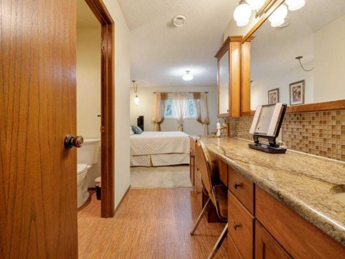 2201 21 Avenue, Coaldale, AB - Indoor