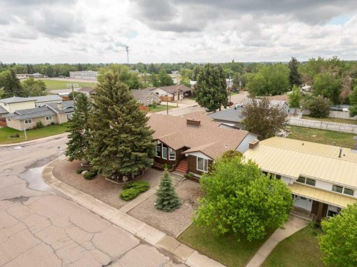 2201 21 Avenue, Coaldale, AB - Outdoor