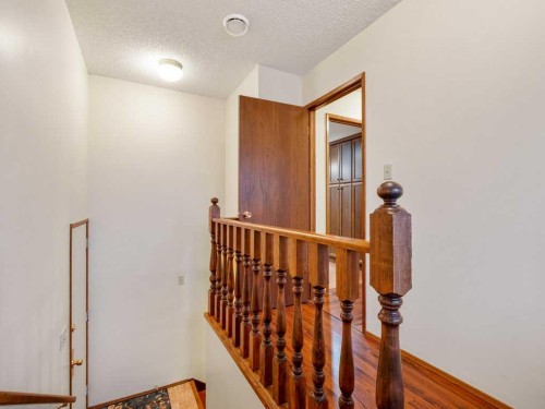 2201 21 Avenue, Coaldale, AB - Indoor Photo Showing Other Room