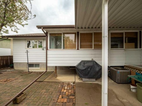 2201 21 Avenue, Coaldale, AB - Outdoor With Exterior