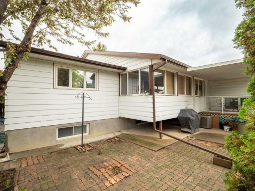 2201 21 Avenue, Coaldale, AB - Outdoor With Exterior