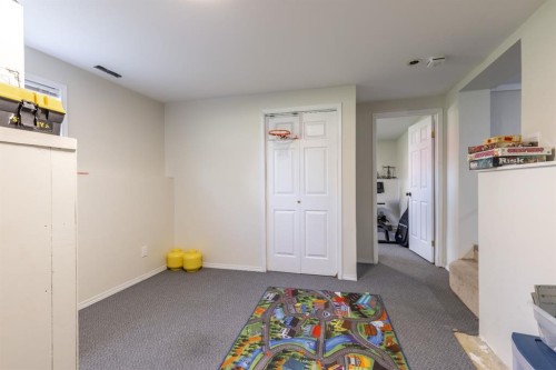 593 3 Avenue West, Cardston, AB 