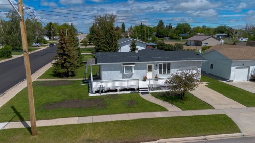 593 3 Avenue West, Cardston, AB 