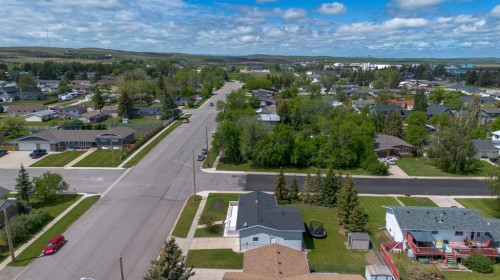593 3 Avenue West, Cardston, AB 