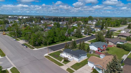 593 3 Avenue West, Cardston, AB 